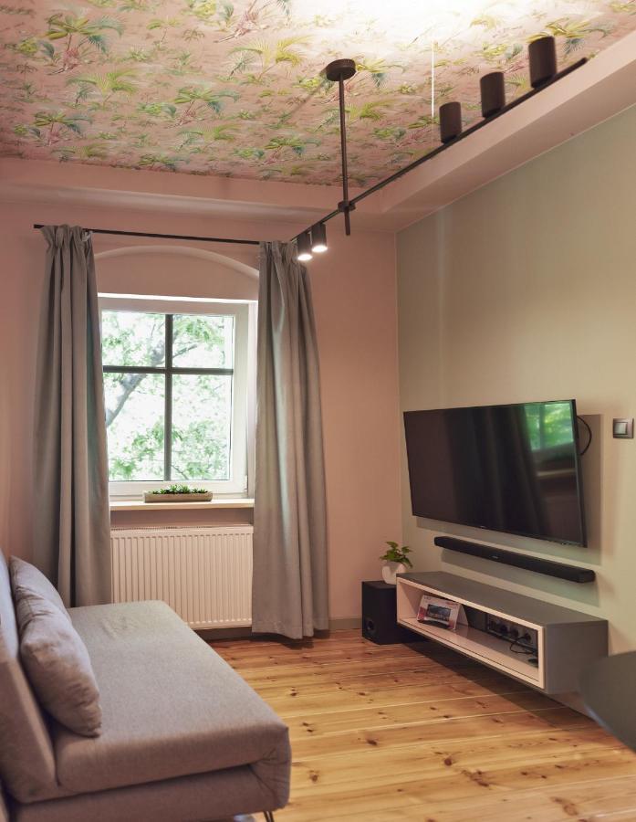 W12 Home Station - Apartement Greenpink Ζιελόνα Γκόρα Εξωτερικό φωτογραφία